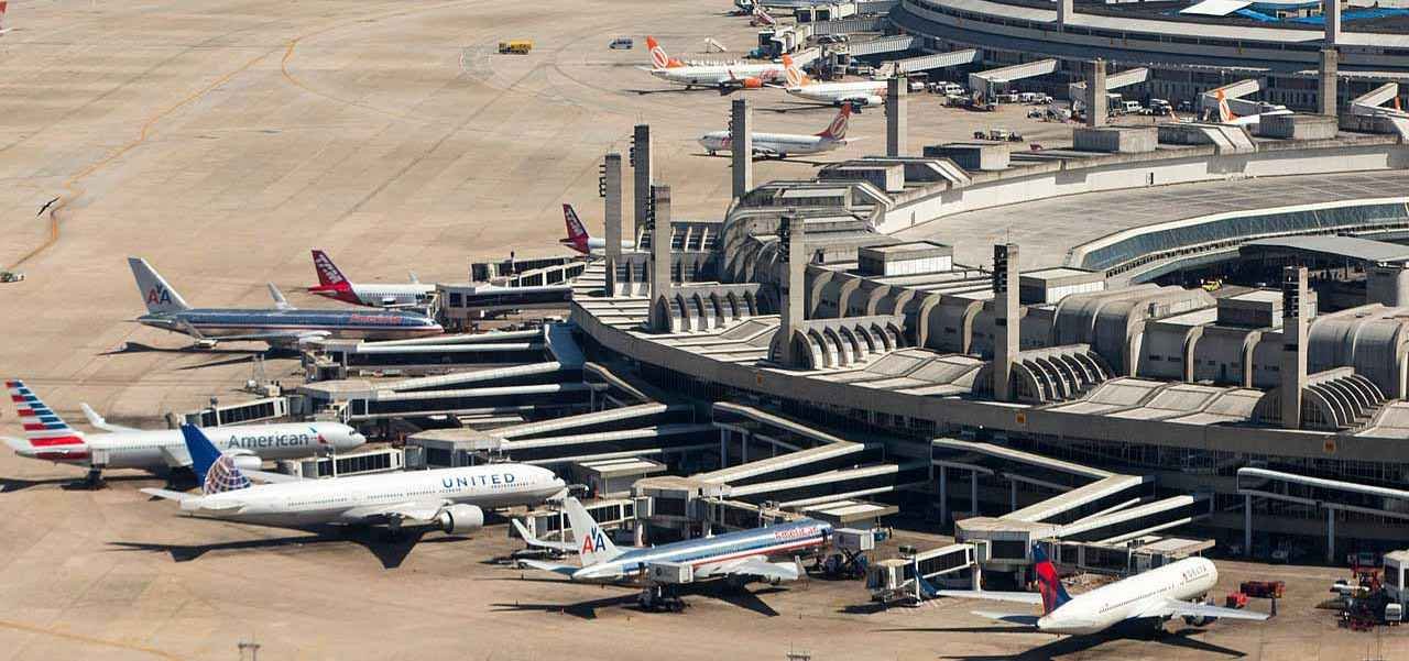 Aeroporto Rio de Janeiro aerei in attesa