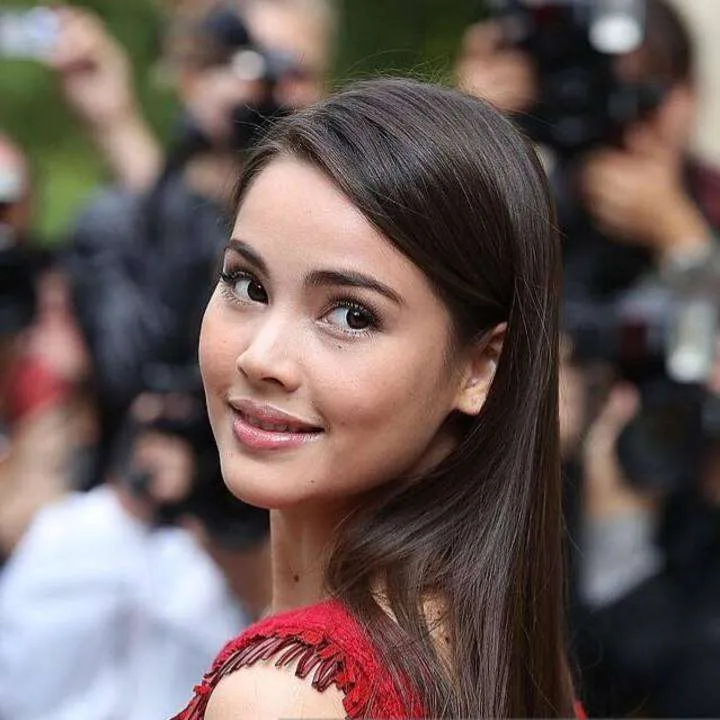 Urassaya Sperbund - Modelle Thailandesi Famose