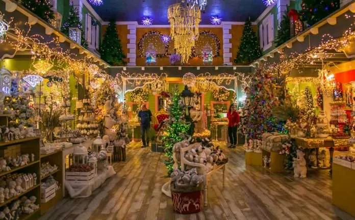 Il Regno di Babbo Natale: il Villaggio Natalizio a Vetralla Il Regno di Babbo Natale: il Villaggio Natalizio a Vetralla
